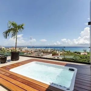 https://luxury-sea-view-studio-on-the-5th-avenue-i-by-yeah.quintano-roohotels.com